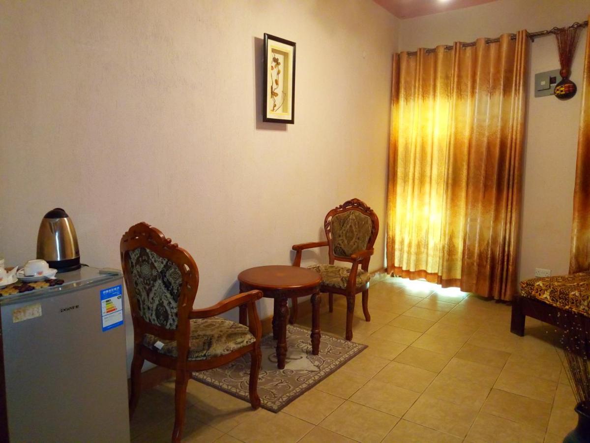 Peniel Beach Hotel 엔테베 외부 사진