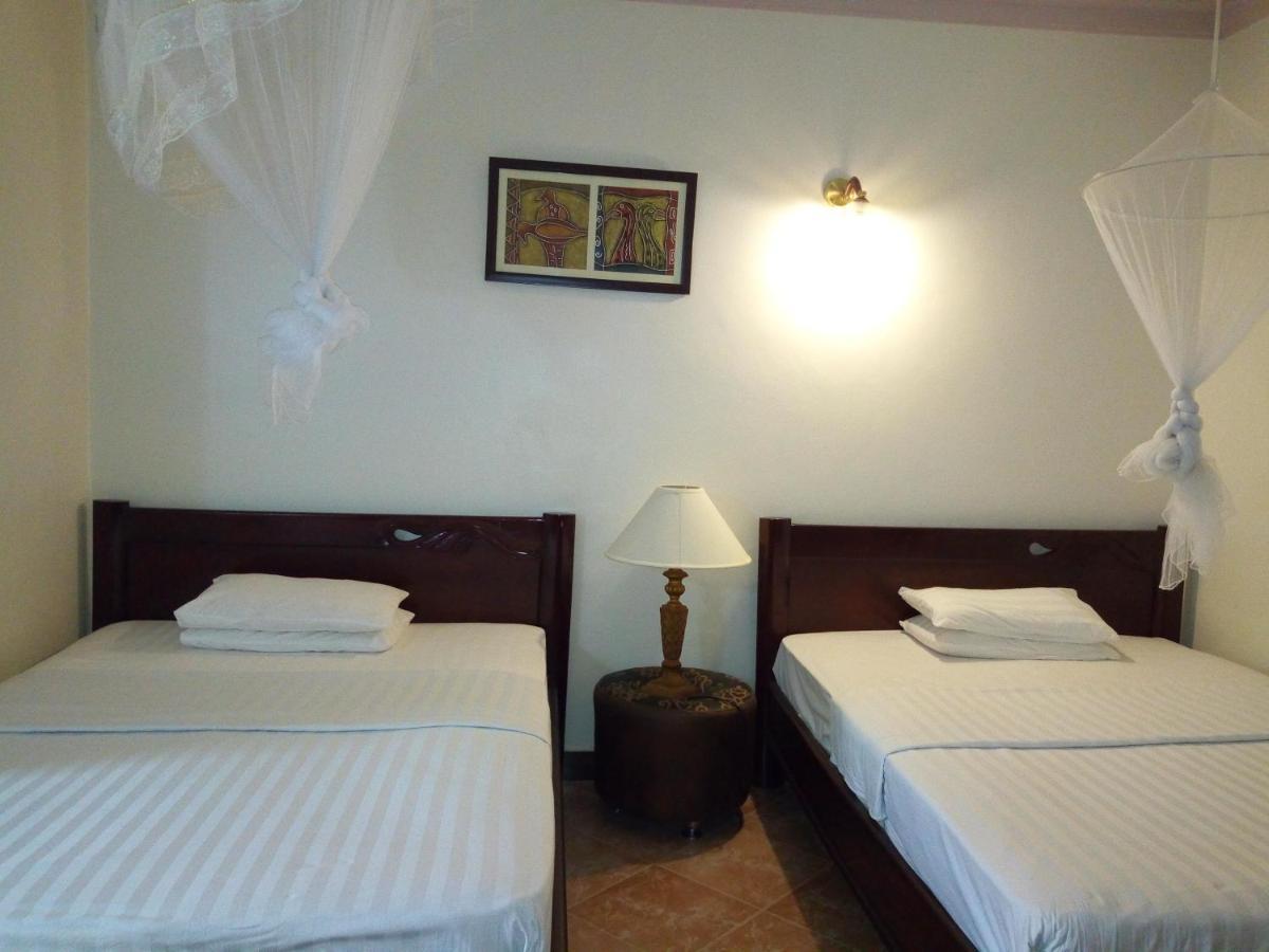 Peniel Beach Hotel 엔테베 외부 사진